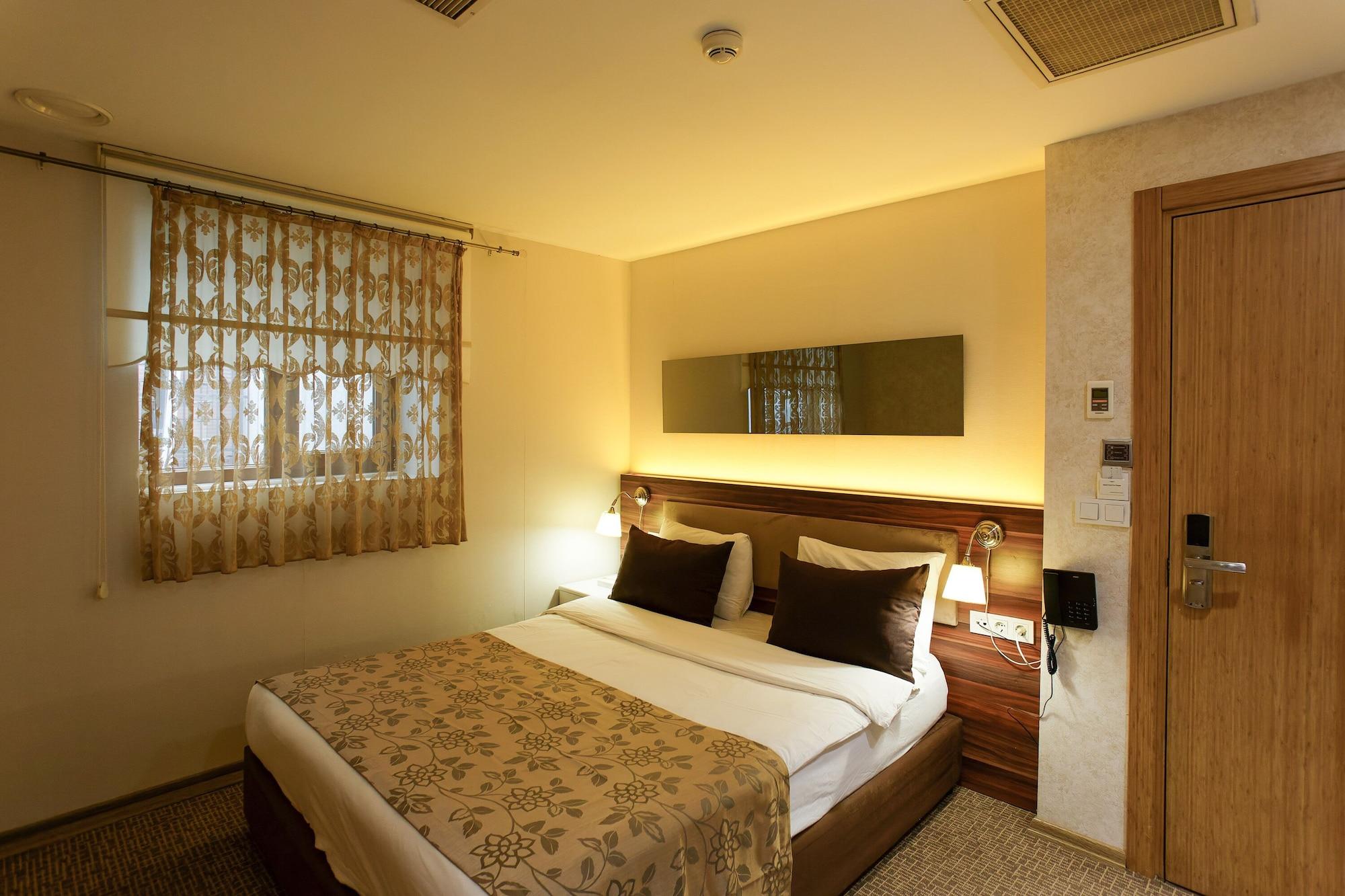 P Galata Hotel - Special Category Estambul Exterior foto